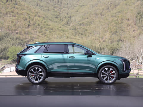 2025�� 2.0T ������