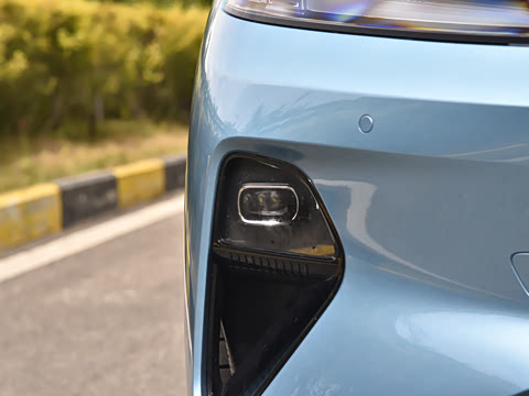 2025�� 300Ultra  �����Ǽ�AD PRO���̰�