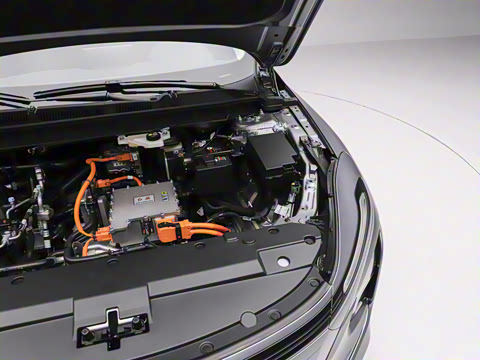 2025�� 610km PLUS