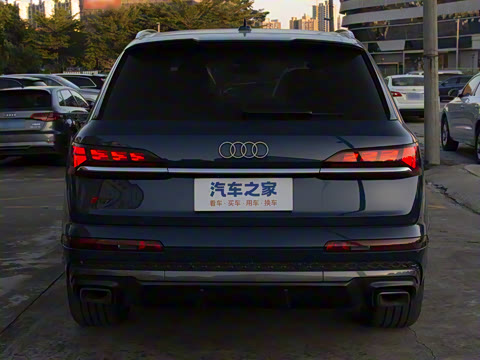 2024�� 55 TFSI quattro S line�����