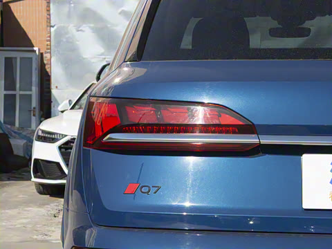 2024�� 55 TFSI quattro S line�����