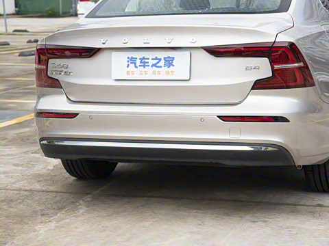 2025�� B4 ���ݺ�����