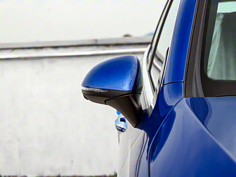 2025�� GLC 300 L 4MATIC ������ 7��