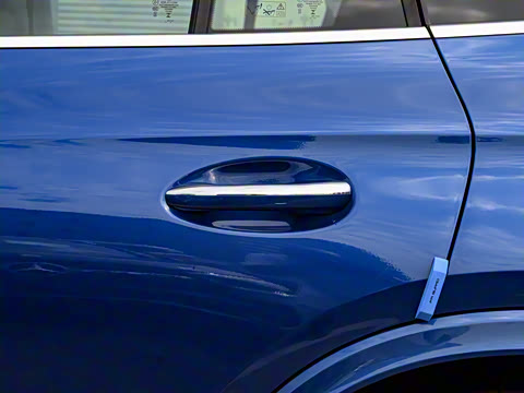 2025�� GLC 300 L 4MATIC ������ 7��