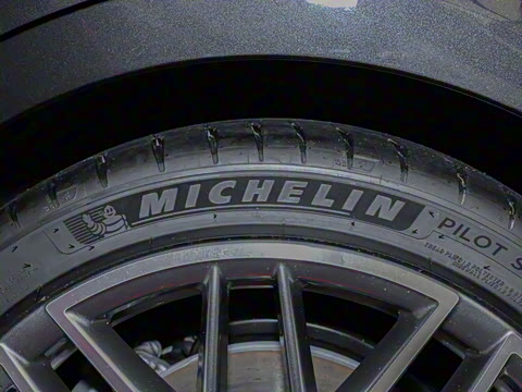 2025�� AMG C 43 4MATIC