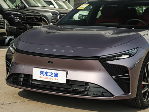 2025�� ���� Plus ��������