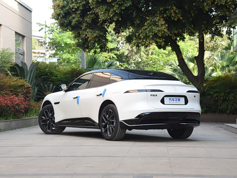 2025�� Ultra�����