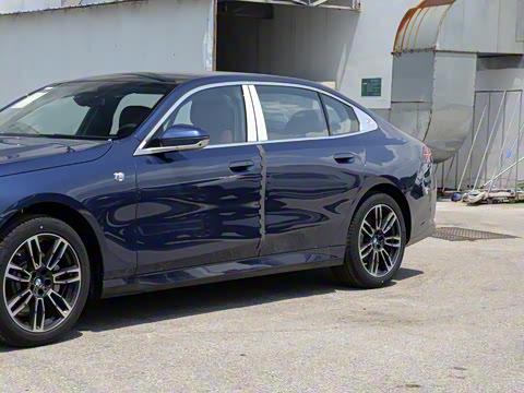 2024�� 530Li ������ M�˶���װ