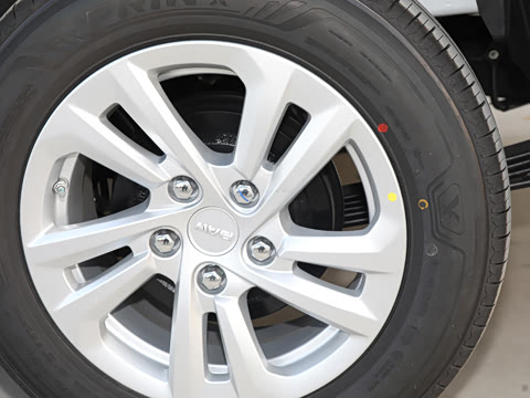 2025�� 2.0L �ֶ���������� 7��