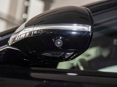 2025�� �Ŀ� S 680 4MATIC ��ҹ��