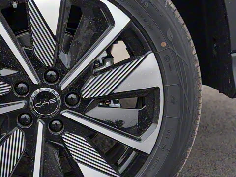 2025�� EV 520km �����