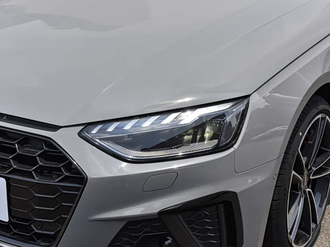 2025�� 200���������� 45 TFSI quattro ��ѡ������
