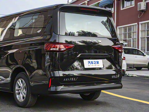 2025�� 2.0L �ֶ���������� 7��