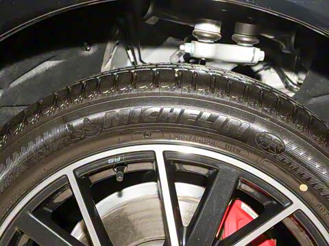 2025�� quattro 45�����ذ� 45 TFSI ������