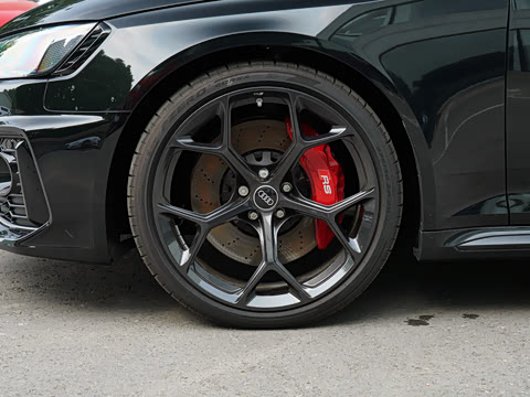 2024��  RS4 Avant ȼ���