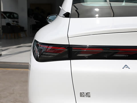 2024�� 560PRO 185kW