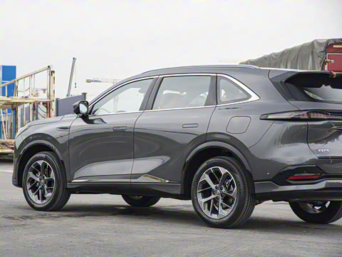 2025�� ���Ĵ� 1.5T ������ �ǻ��콢��