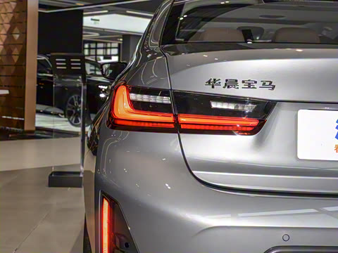 2024�� 320i M�˶���װ