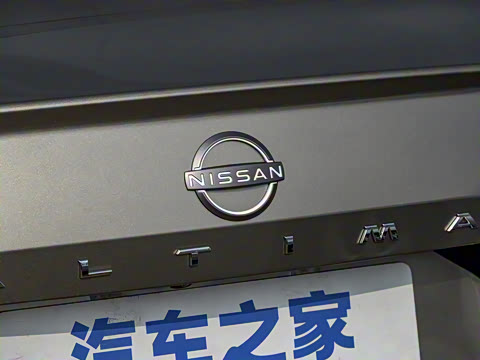 2024�� 2.0L XE ���İ�