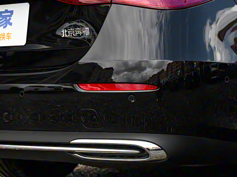 2025�� E 300 L ������