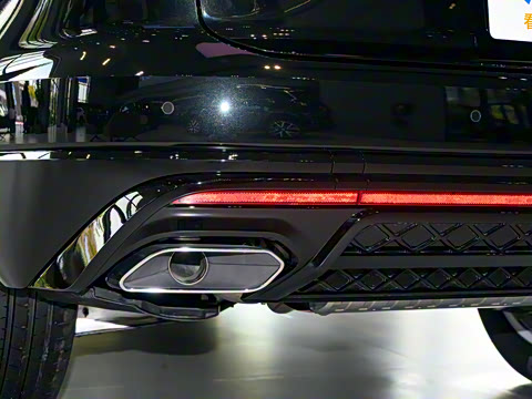 2025�� 2.0TSI ��Ӱ��