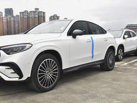 2025�� �Ŀ� GLC 300 4MATIC ����SUV