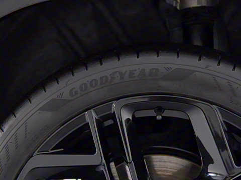 2025�� ̽��L 380TSI ��������