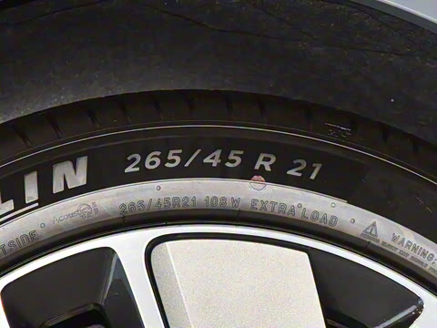 2025�� Pro ���ܻ��°�