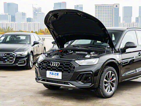 2025�� 40 TFSI ����������