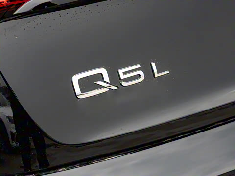 2025�� 40 TFSI ����������