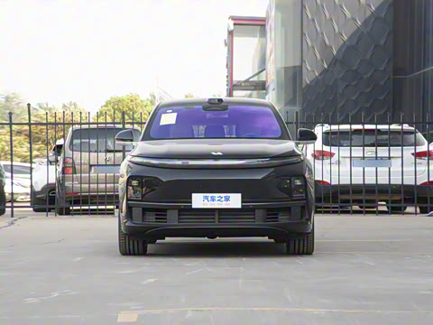 2025�� Ultra ���ܻ��°�