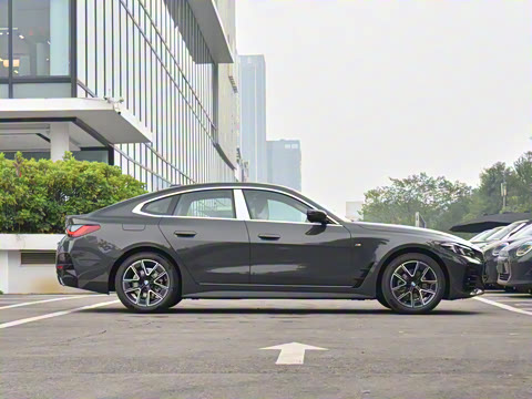 2024�� 425i Gran Coupe M�˶���װ