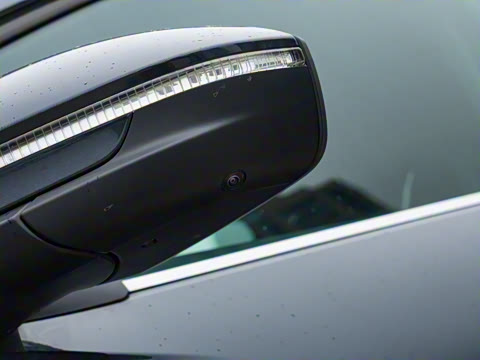 2024�� 40 e-tron ������