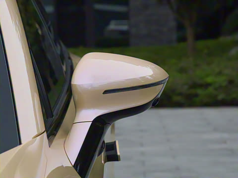 2025�� Ultra ���̰�