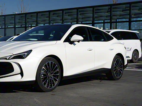 2025�� 1.5T 300 DCT���Ű�