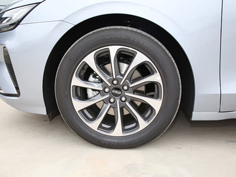 2025�� 2.0T ���а�