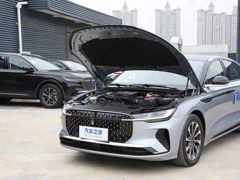 2025�� 2.0T ���а�