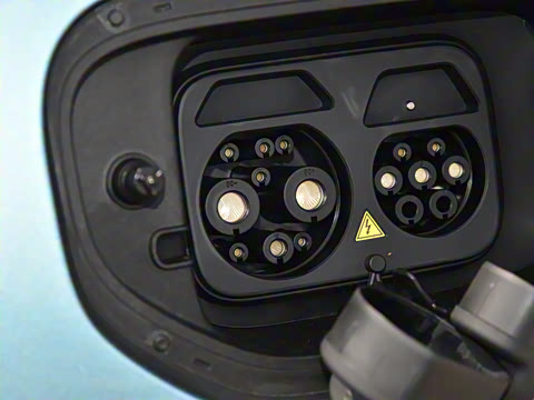 2025�� 215Max ��ΪǬ���Ǽ�ADS SE���̰�