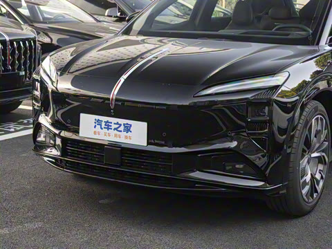 2025�� 680 Ultra������