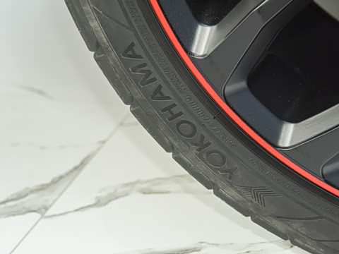 2025�� 3.0T ��ʿ