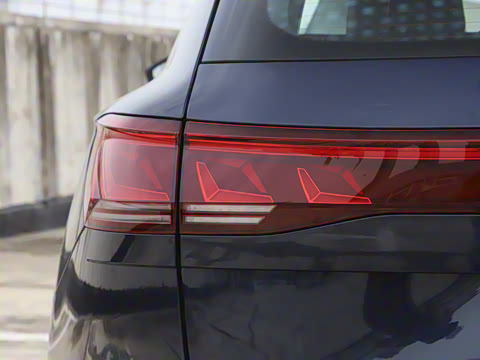 2025�� 2.0TSI ��Ӱ��