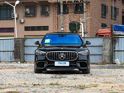 2025�� AMG S 63 L E Performance