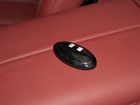 2025�� PHEV ����������