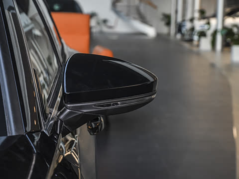 2025�� �Ŀ� 40 TFSI ����������