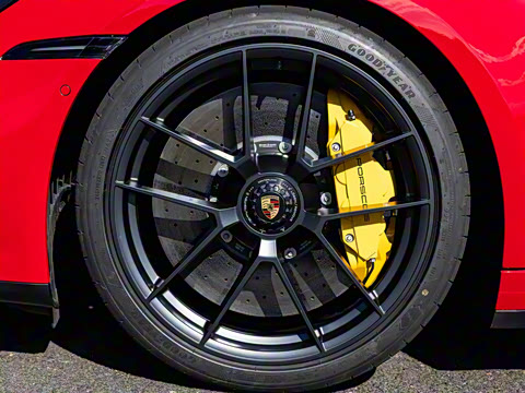 2025�� Carrera 4 GTS 3.6T