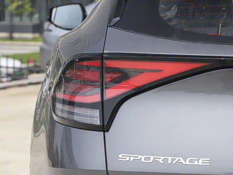 2025�� 2.0T �������������