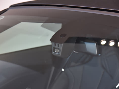 2023�� sDrive 25i M�˶���װ