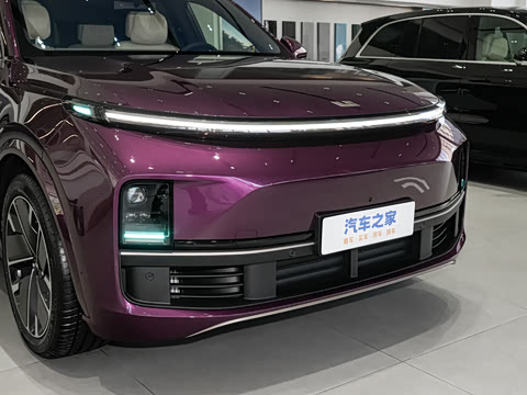 2025�� Ultra ���ܻ��°�