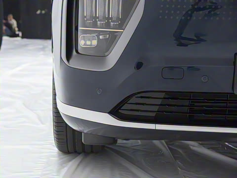 2025�� 700 Ultra�������������״��