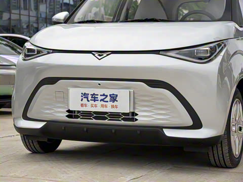 2025�� Mate 300km׷���